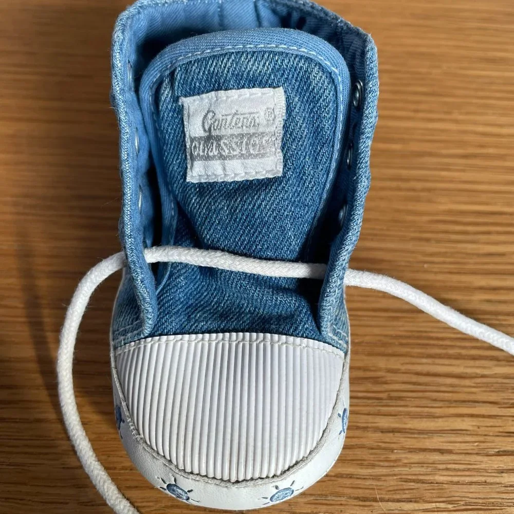 Carter’s Classics Vintage Sneaker Denim High Top Lace Up Baby Shoes Size 4